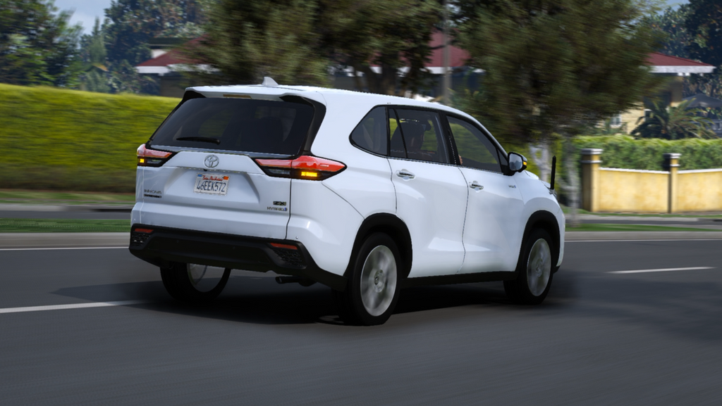 Toyota Innova Hycross HQ Exterior + Interior For GTA 5